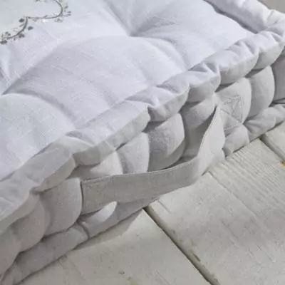 Coussin de sol chic - TODAY - CHARME - 40 x 40 x 10 cm Coussin de sol chic - TODAY - CHARME - 40 x 40 x 10 cm