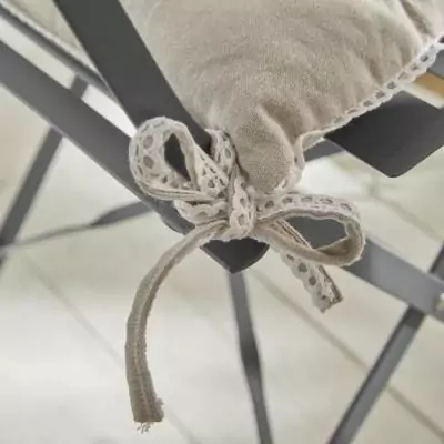 Assise matelassée TODAY CHARME Chambray x Petite Broderie Berenice - 40 x 40 cm