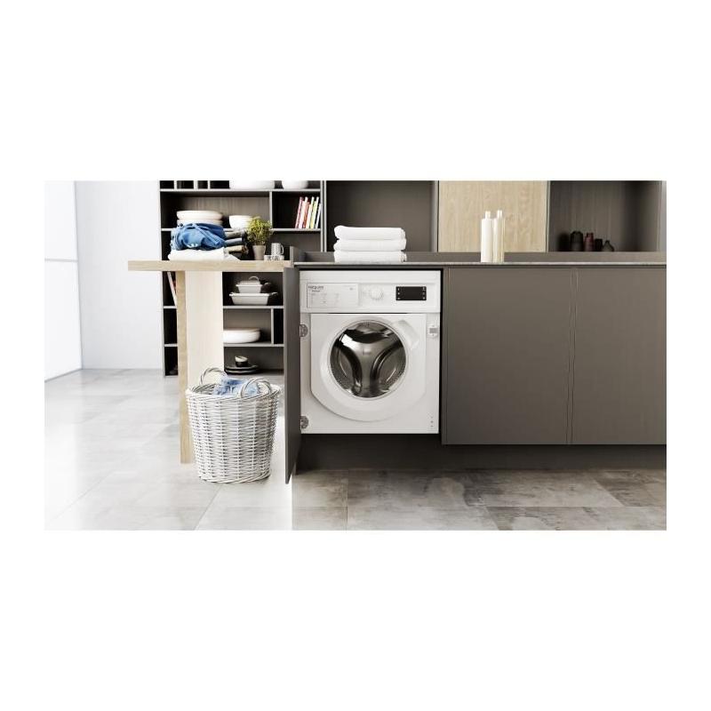 Lave-linge encastrable Hotpoint BIWMHG81485EU: performant et compact