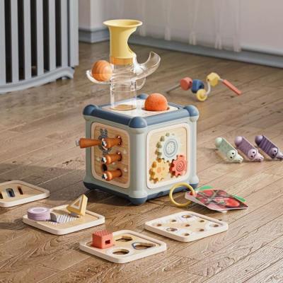 Cube d'activités 10-en-1 en bois pour enfants de 12 mois et plus