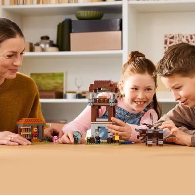 LEGO Minecraft 21278: L'Avant-Poste des Pillards et le Ravageur - Pour les Aventuriers de 9 Ans