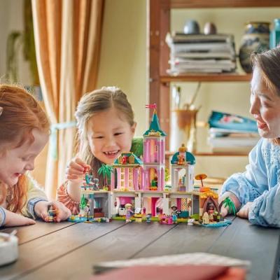 LEGO | Disney 43267 Le Château des Princesses - Jeu de Construction