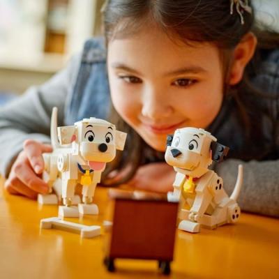 Assemble et joue avec Lucky et Penny des 101 Dalmatiens - LEGO Disney