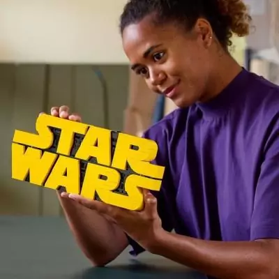 LEGO Star Wars 75407: L'emblématique logo en briques - Pour les fans adultes! LEGO Star Wars 75407: L'emblématique logo en briques - Pour les fans adultes!