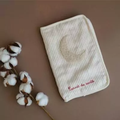 Protège carnet de santé DOMIVA Honey Moon - Pratique et élégant