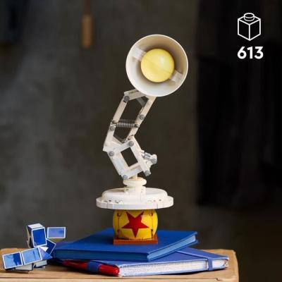 LEGO Ideas 21357 Disney Pixar Luxo Jr. - Set de Construction Collector pour Adulte