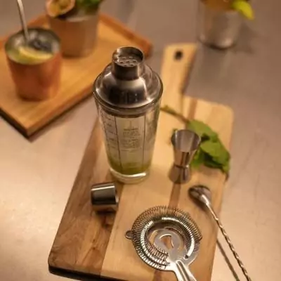 Set cocktails LIVOO 400ml - 1 shaker, 1 doseur, 1 cuillère, 1 passoire