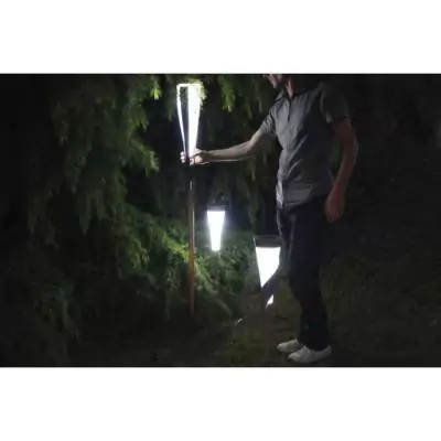 Lampe solaire Epi solaire blanche - Élégance et luminosité pour votre extérieur