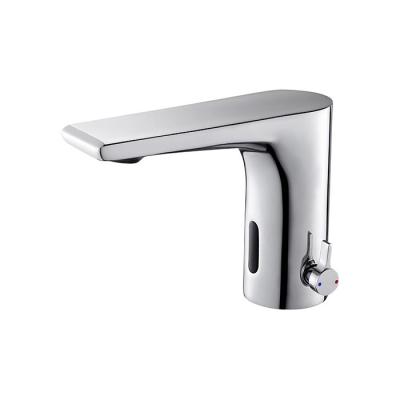 Robinet lavabo infrarouge NUUK - élégance et technologie