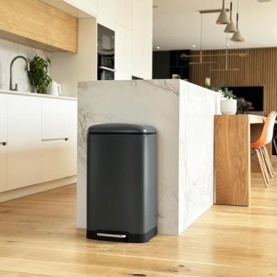 Poubelle de cuisine design à pédale - GREENWICH - KITCHEN MOVE - 40L - Gris mat