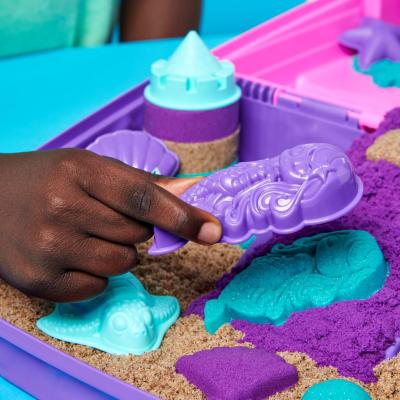 Kinetic Sand Sable Magique - Mallette Palais de Sirène 934 G + 8 Accessoires - Emportez Votre Sable Coloré Partout & Sculptez