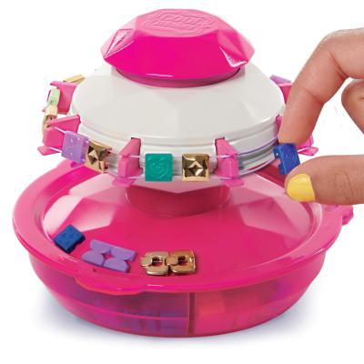 Cool Maker - Pop Style - Machine Kit Bracelet - Création bracelets - Bracelet Amitié - Utilisation Simple - Tendance Fun Facile