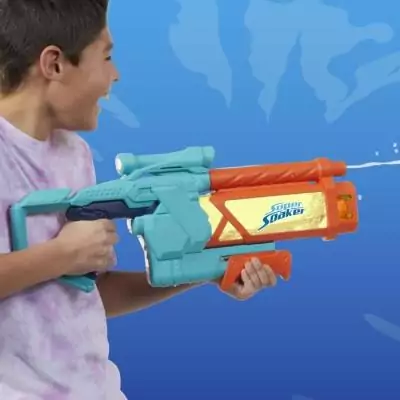 Nerf Pistolet à eau Mega Dunk-Fill - Amusement aquatique assuré! Nerf Pistolet à eau Mega Dunk-Fill - Amusement aquatique assuré!