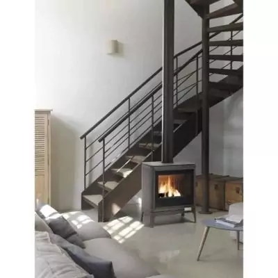 Poele a bois - INVICTA Kazan Grand Angle - 9 Kw - Bûches 58 cm : Chaleur et style dans votre maison Poele a bois - INVICTA Kazan Grand Angle - 9 Kw - Bûches 58 cm : Chaleur et style dans votre maison