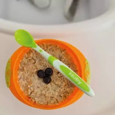 Lot de 6 cuillères de sevrage NUBY - Pratiques et Colorées