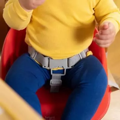 Rehausseur de chaise bébé évolutif Disney Cars - Pratique et sécurisé Rehausseur de chaise bébé évolutif Disney Cars - Pratique et sécurisé