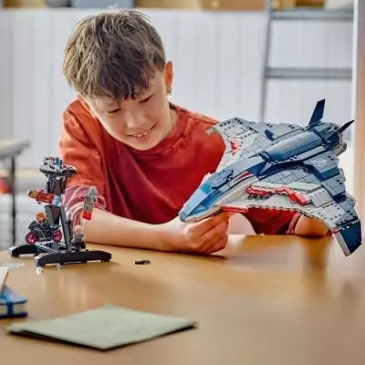 LEGO Marvel 76325 Le Quinjet d'Avengers : L'ère d'Ultron - Jeu de construction LEGO Marvel 76325 Le Quinjet d'Avengers : L'ère d'Ultron - Jeu de construction