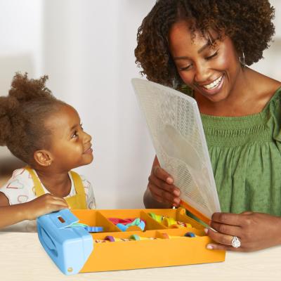 Play-Doh Super Boîte à accessoires Animaux et pâte à modeler