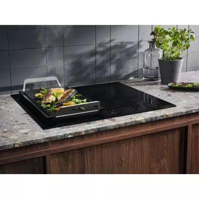 Electrolux EIV654 Noir Intégré 60 cm Plaque avec zone à induction 4 zone(s)