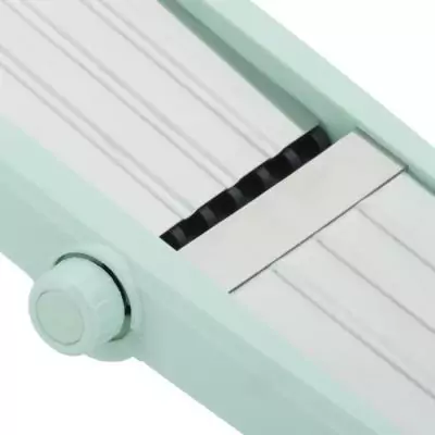 Mandoline 3 en 1 pratique et sûr - LIVOO - MEN429