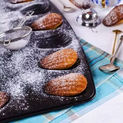 Lot de 2 moules à madeleines 12 empreintes - ZENKER - Spécial Pays