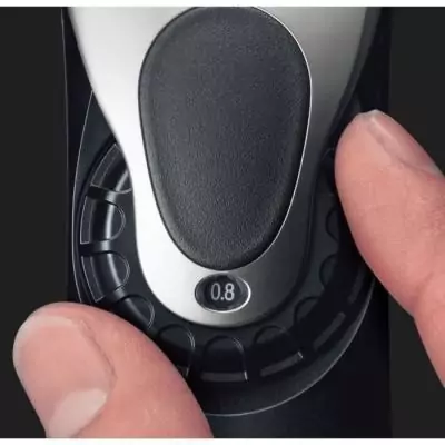 Tondeuse cheveux professionnelle PANASONIC ER-GP65 - sans fil - Tete de coupe X-Taper 2.0 et 3 accessoires Tondeuse cheveux professionnelle PANASONIC ER-GP65 - sans fil - Tete de coupe X-Taper 2.0 et 3 accessoires