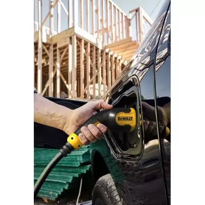Chargeur portable pour véhicule électrique - DEWALT - 3,7kW - Type 2 + prise - 7 m - 16A - 230V AC Chargeur portable pour véhicule électrique - DEWALT - 3,7kW - Type 2 + prise - 7 m - 16A - 230V AC