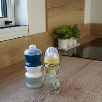 Boîte transport de lait - THERMOBABY - Avec couvercles - Gris charme