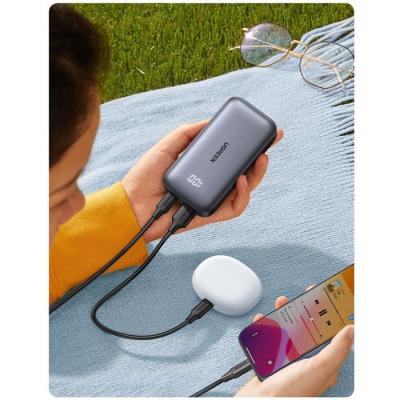 Batterie externe Slim - UGREEN - 10,000 mAh - Gris