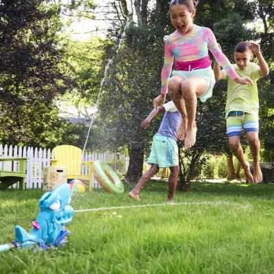 Nerf SOA Hop & Chomp, Jets d'eau, mâchoire articulée, se raccorde au Tuyau d'arrosage, Nerf Super Soaker, des 3 ans