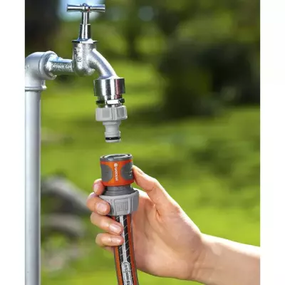 Raccord d'arrosage rapide GARDENA - Adapté tuyau Ø19 mm - Fixation 1 Raccord d'arrosage rapide GARDENA - Adapté tuyau Ø19 mm - Fixation 1
